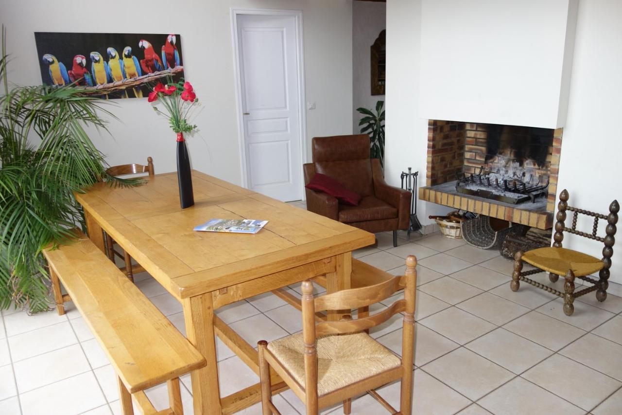 Maison Sur La Colline Cheminee Wifi Proche Thermes Aubin  Exterior foto